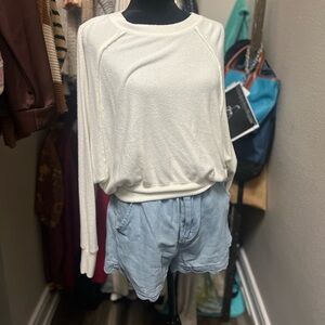 NIA | White Lightweight Cropped Long Sleeve Top | Size Small